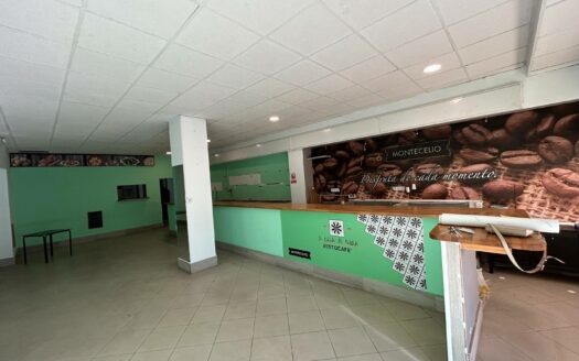 Local en Arquimeguin