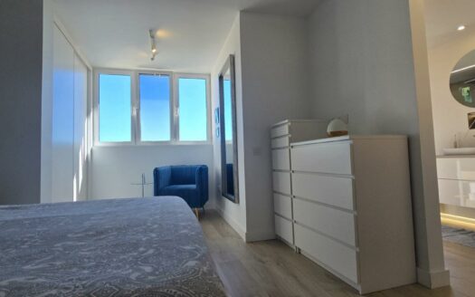 Chalet pareado con piscina privada en Montaña La Data