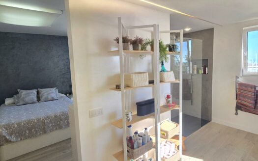 Chalet pareado con piscina privada en Montaña La Data