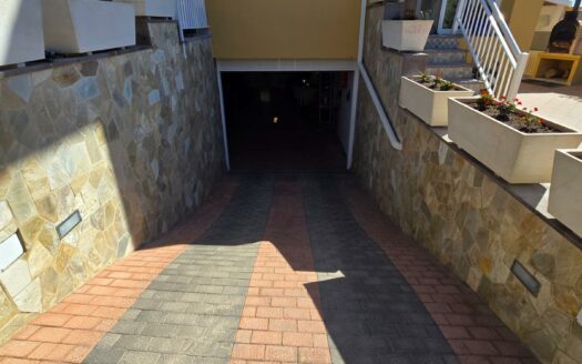 Chalet pareado con piscina privada en Montaña La Data