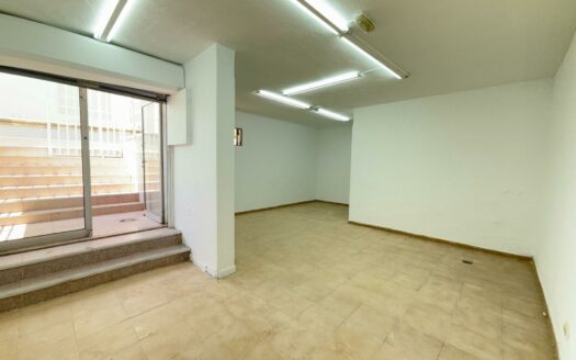 Local Comercial en Alquiler en Plaza del Hierro