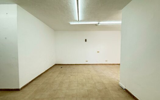 Local Comercial en Alquiler en Plaza del Hierro