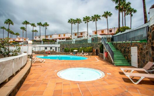 Bungalow Dúplex Reformado en Venta en Playa del Inglés – ¡Un Sueño Hecho Realidad!