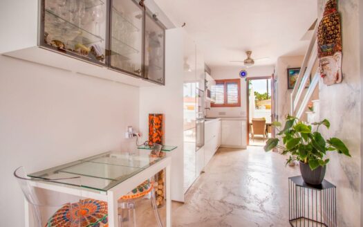 Bungalow Dúplex Reformado en Venta en Playa del Inglés – ¡Un Sueño Hecho Realidad!