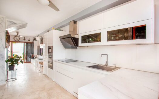 Bungalow Dúplex Reformado en Venta en Playa del Inglés – ¡Un Sueño Hecho Realidad!