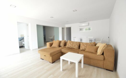 Apartamento renovado a 3 minutos de la playa