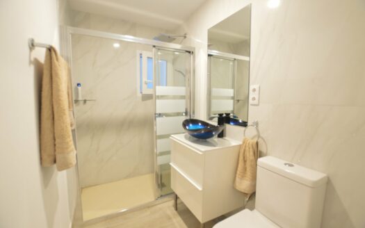 Apartamento renovado a 3 minutos de la playa