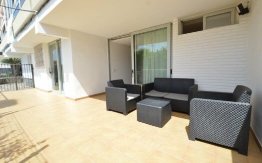 Apartamento renovado a 3 minutos de la playa