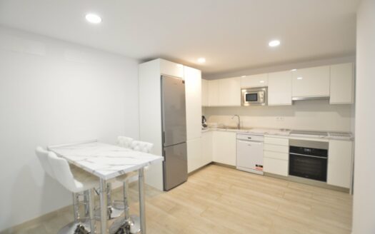 Apartamento renovado a 3 minutos de la playa