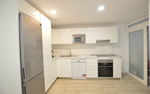 Apartamento renovado a 3 minutos de la playa