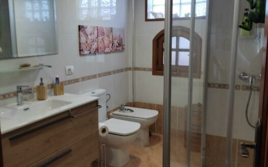 Chalet con piscina privada disponible para CORTA TEMPORADA