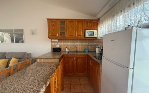 Bungalow con 2 terrazas y piscina comunitaria para EL VERANO