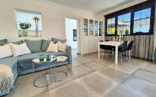 MODERNO DÚPLEX RECIÉN REFORMADO DE 4 HABITACIONES, ZONA EXTERIOR GRANDE Y VISTAS AL MAR EN AMADORES