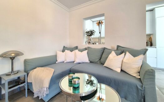 MODERNO DÚPLEX RECIÉN REFORMADO DE 4 HABITACIONES, ZONA EXTERIOR GRANDE Y VISTAS AL MAR EN AMADORES