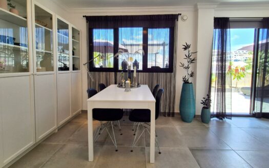 MODERNO DÚPLEX RECIÉN REFORMADO DE 4 HABITACIONES, ZONA EXTERIOR GRANDE Y VISTAS AL MAR EN AMADORES