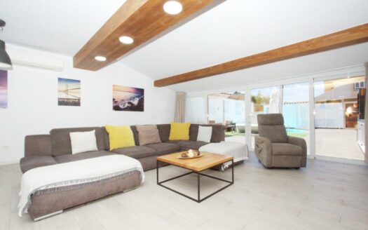 Chalet con piscina privada en Sonnenland