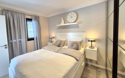 MODERNO DÚPLEX RECIÉN REFORMADO DE 4 HABITACIONES, ZONA EXTERIOR GRANDE Y VISTAS AL MAR EN AMADORES