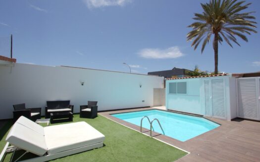Chalet con piscina privada en Sonnenland