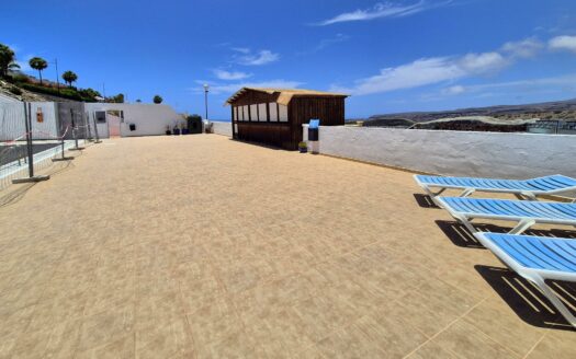 MODERNO DÚPLEX RECIÉN REFORMADO DE 4 HABITACIONES, ZONA EXTERIOR GRANDE Y VISTAS AL MAR EN AMADORES