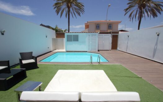 Chalet con piscina privada en Sonnenland