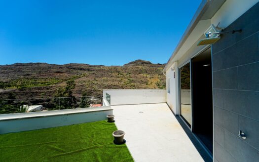 Vivienda reformada con parcela rústica de 729 metros