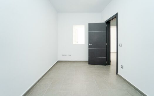 Vivienda reformada con parcela rústica de 729 metros