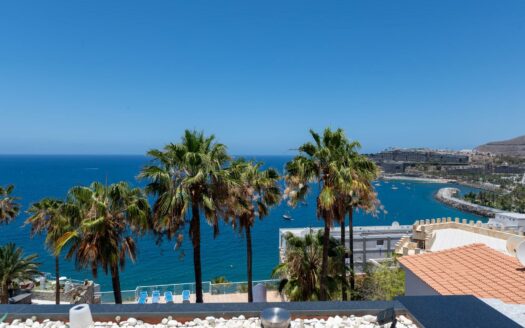 Exclusivo pareado con vistas al mar – Ubicación de ensueño cerca de Anfi del Mar