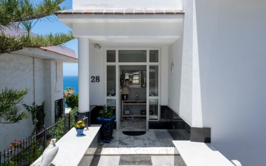 Exclusivo pareado con vistas al mar – Ubicación de ensueño cerca de Anfi del Mar