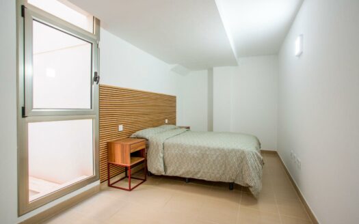 APARTAMENTO REFORMADO EN ESQUINA. 2 DORMITORIOS. AMPLIA TERRAZA. VISTAS AL MAR. ARGUINEGUÍN