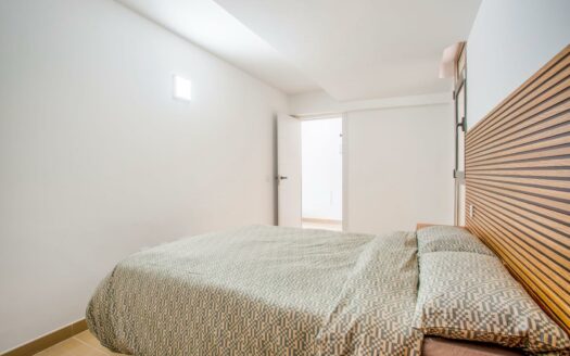 APARTAMENTO REFORMADO EN ESQUINA. 2 DORMITORIOS. AMPLIA TERRAZA. VISTAS AL MAR. ARGUINEGUÍN