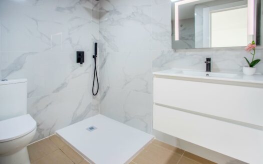 APARTAMENTO REFORMADO EN ESQUINA. 2 DORMITORIOS. AMPLIA TERRAZA. VISTAS AL MAR. ARGUINEGUÍN