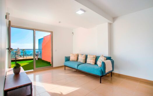 APARTAMENTO REFORMADO EN ESQUINA. 2 DORMITORIOS. AMPLIA TERRAZA. VISTAS AL MAR. ARGUINEGUÍN