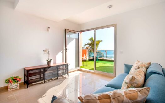 APARTAMENTO REFORMADO EN ESQUINA. 2 DORMITORIOS. AMPLIA TERRAZA. VISTAS AL MAR. ARGUINEGUÍN