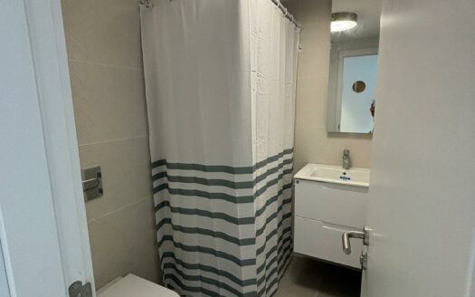 Apartamento reformado para corta temporada