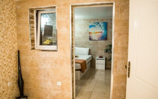 Se vende: Hostal en El Tablero de Maspalomas con alta rentabilidad
