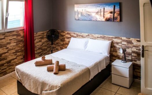 Se vende: Hostal en El Tablero de Maspalomas con alta rentabilidad