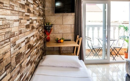 Se vende: Hostal en El Tablero de Maspalomas con alta rentabilidad