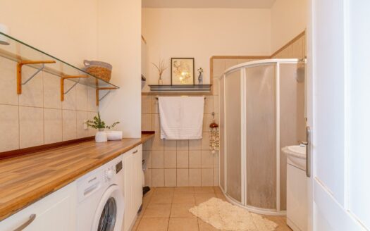 Chalet de 2 plantas con vistas al mar