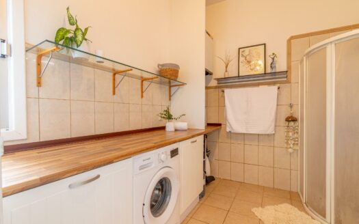 Chalet de 2 plantas con vistas al mar