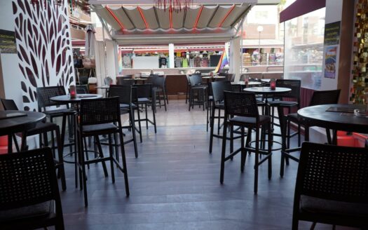 Bar/Cafetería en Venta en el Centro Comercial Yumbo – Playa del Inglés