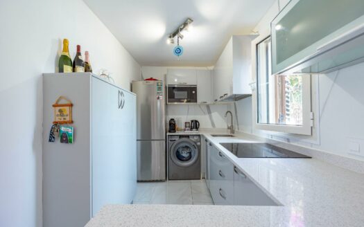 Bungalow Esquinero Reformado con Privacidad y Dos Terrazas – Playa del Inglés