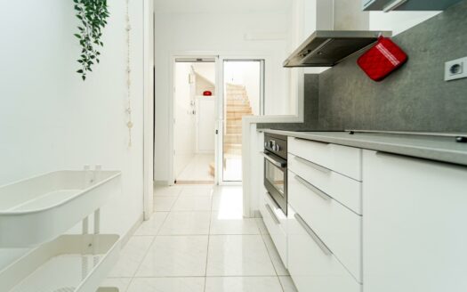 Attraktives Bungalow mit Dachterrasse in einer gepflegten Anlage mit Pool