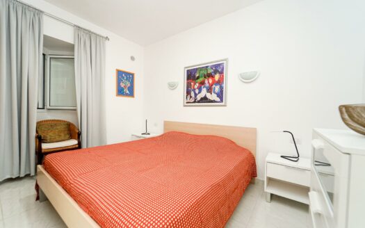 Attraktives Bungalow mit Dachterrasse in einer gepflegten Anlage mit Pool