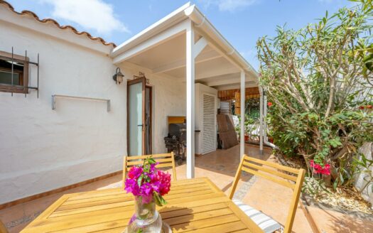 Bungalow Esquinero Reformado con Privacidad y Dos Terrazas – Playa del Inglés