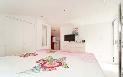 Attraktives Bungalow mit Dachterrasse in einer gepflegten Anlage mit Pool