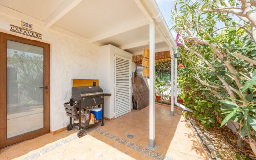 Bungalow Esquinero Reformado con Privacidad y Dos Terrazas – Playa del Inglés