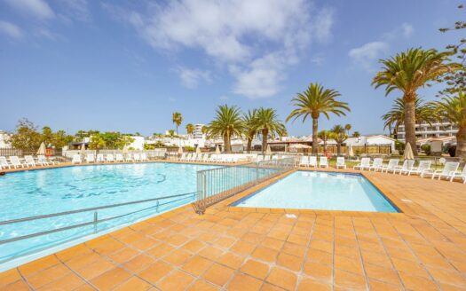 Bungalow Esquinero Reformado con Privacidad y Dos Terrazas – Playa del Inglés