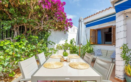 Bungalow Esquinero Reformado con Privacidad y Dos Terrazas – Playa del Inglés