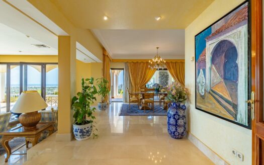 Villa en Sonnenland en venta en primera línea con vistas impresionantes