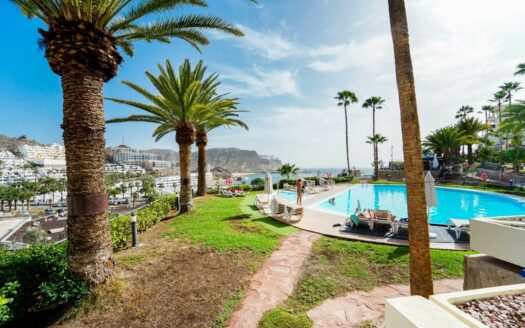 Dream home with sea views and morning sun